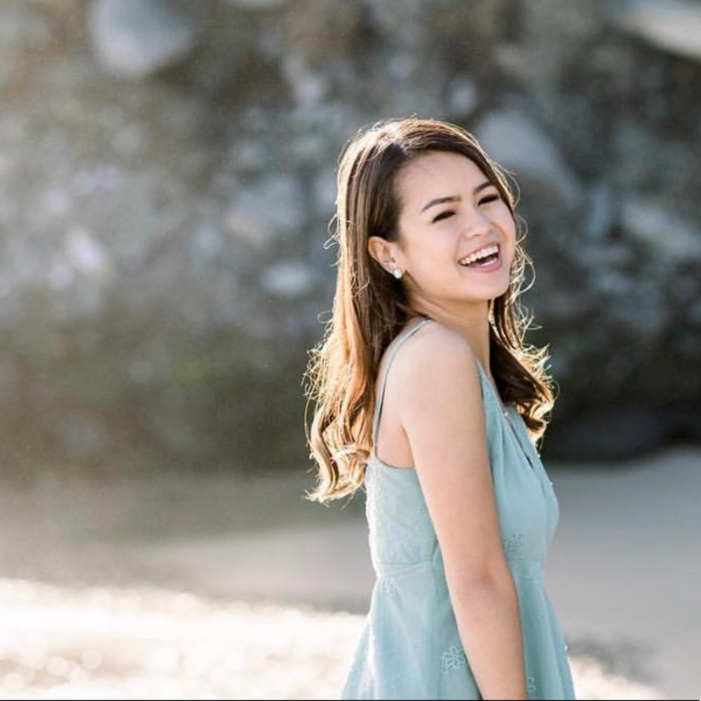 Meet your Posher, Christina